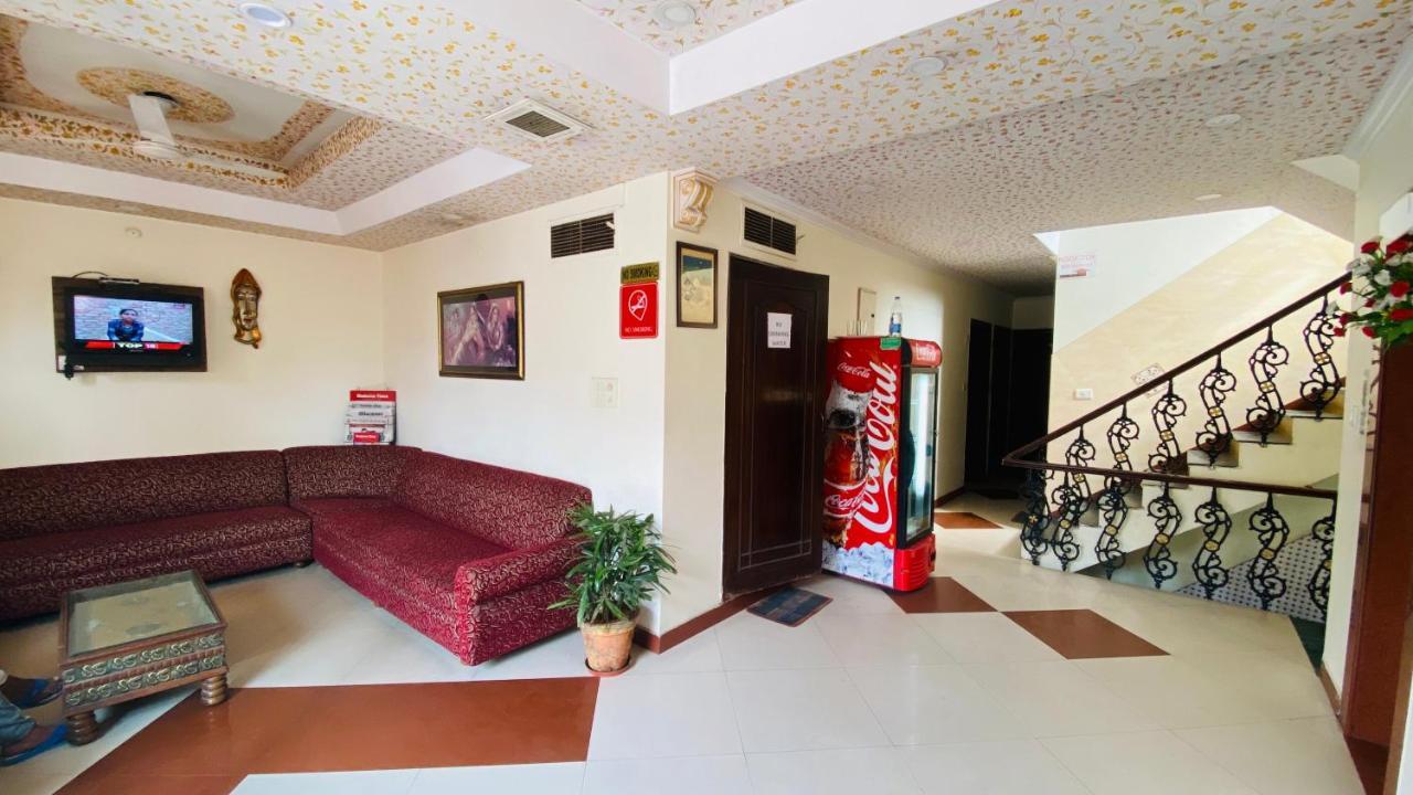 Classic Near Train Station Hotel Jaipur