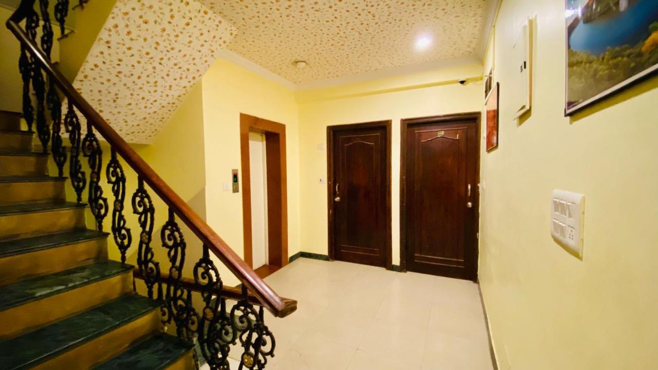 Hotel Classic Near Train Station 3*