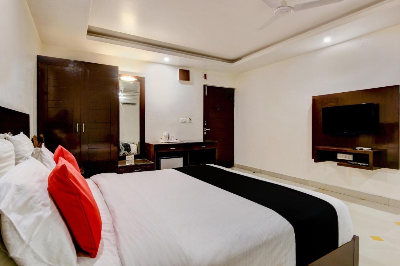 Capital O 11744 Heritage Heights Hotel Jaipur