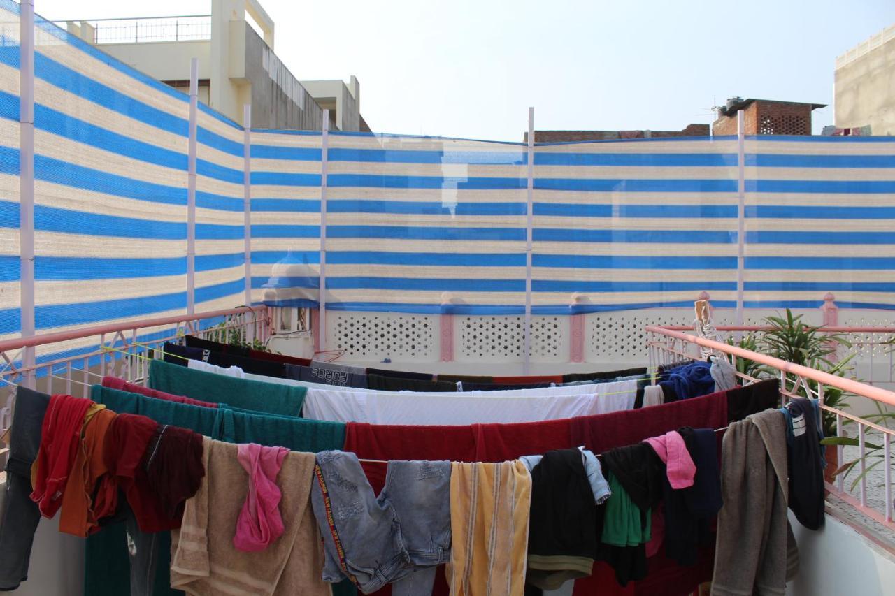 Backpackers Hotel *