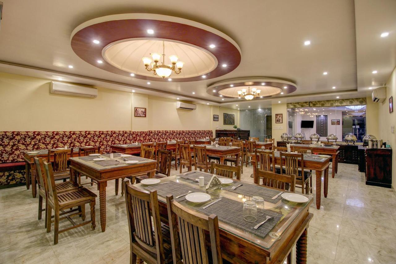 Capital O 11744 Heritage Heights 3*