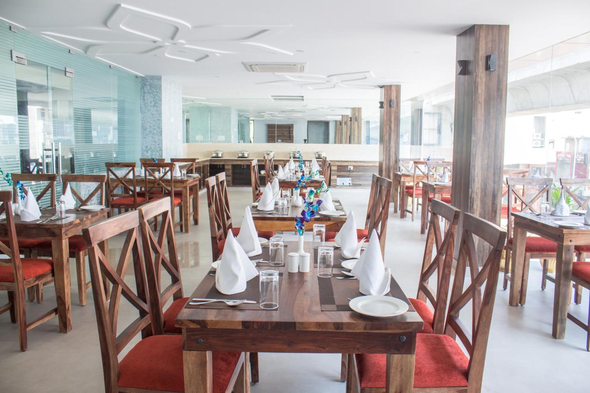 Clarks Collection Hotel 3*