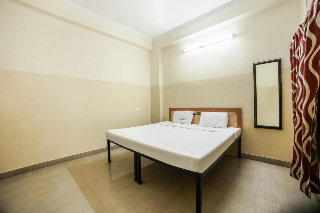 Oyo 44365 Sunshine Hotel