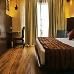 The Raas Mahal Hotel