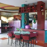 Oyo 15214 Mahal Rajwada Resort