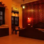 Oyo 15214 Mahal Rajwada Resort