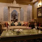 Aura Homestay Royal Villa