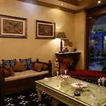 Aura Homestay Royal Villa