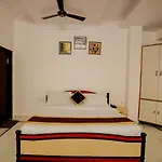 Hotel Mansarovar Palace