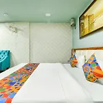 Fabhotel Queens Hub