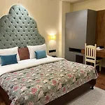 The Gulmohar Mansion - Boutique Stay In Jaipur