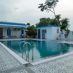 The Country Villa