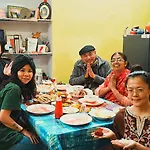 Nadya Homestay For Female & Family