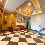Royal Gm Plaza