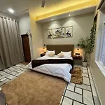 House No 87A