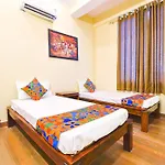 Fabexpress Golden Manor Inn