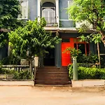 Super Townhouse Tonk Road Near Gandhi Nagar Railway Station
