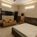 Private 2Bhk In A Villa With Terrace Access