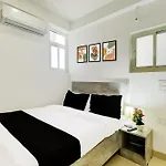 Super Hotel O The Moon Rover