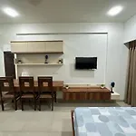 The Jaipur Loft Modern Studio