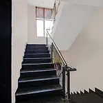 Super Townhouse Oak Hotel Heritage Heights