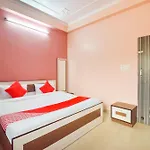 Hotel O Komal