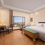V Sarovar Portico Mi Road Jaipur