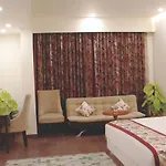 Hotel Grand Maple