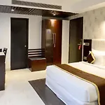 Oyo 7130 Hotel Broadway
