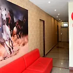 Oyo 3457 Hotel Sky Heights