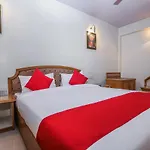 Oyo 15359 Hotel Kachandeep