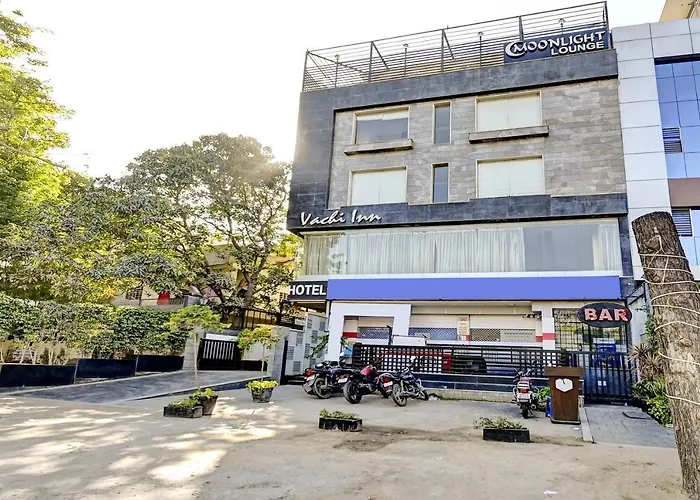 Oyo Townhouse 852 Hotel Vachi Inn