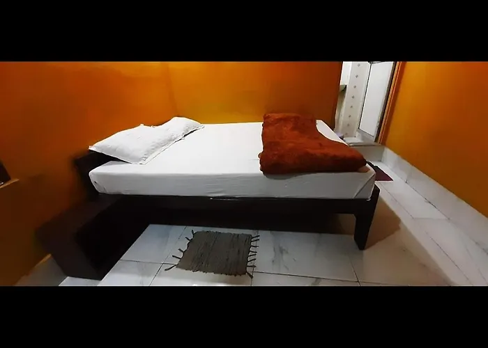 Hotel V D Choudhary