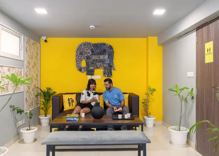 The Hosteller Jaipur, Mi Road