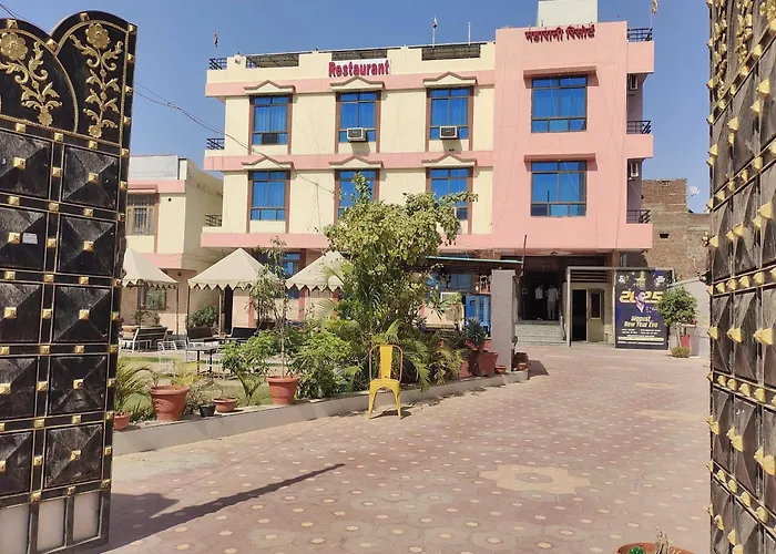 Hotel Maharani Resorts