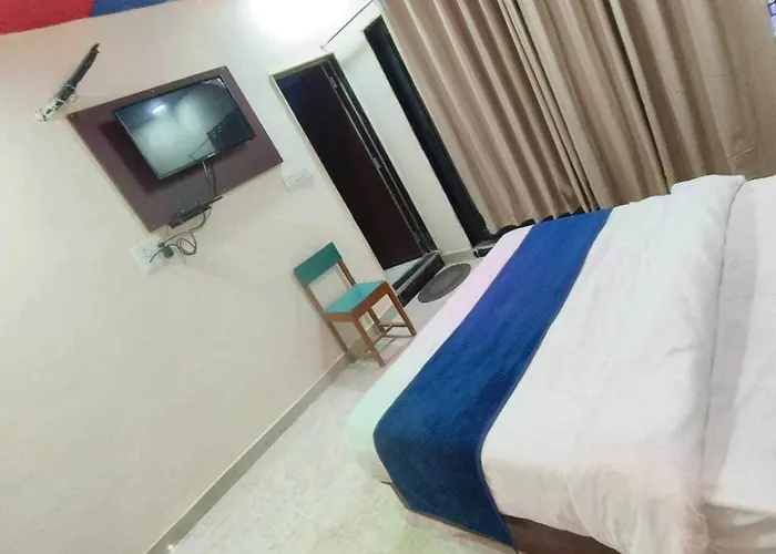 Collection O Hotel Kavya Guest House