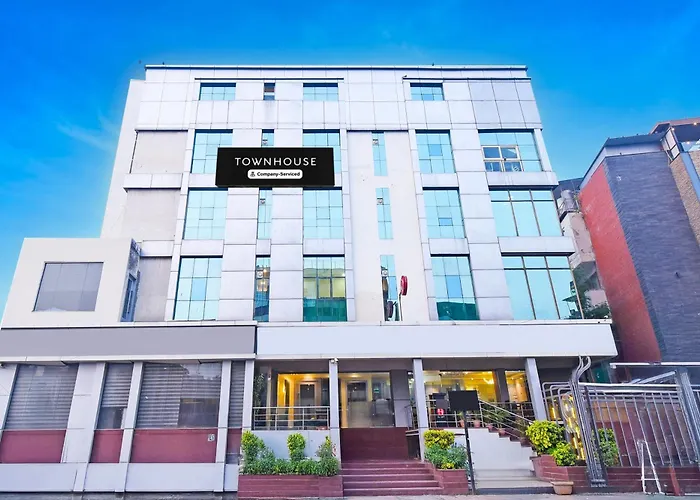 Super Townhouse Jln Marg Formerly Ritz Residency