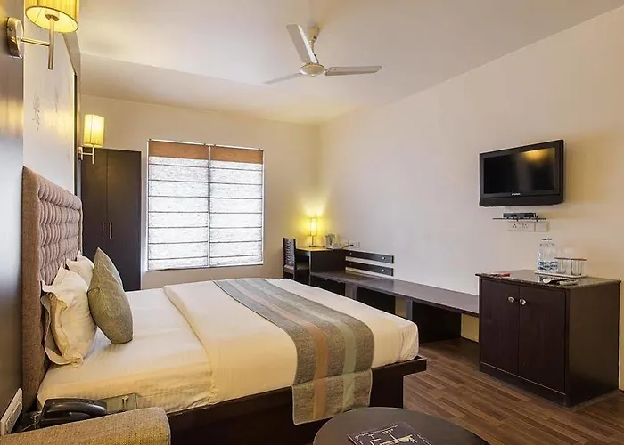 Oyo Premium World Trade Park