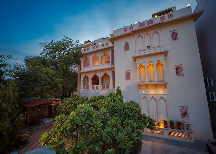 Hotel H R Palace