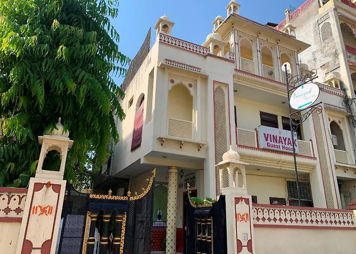 Vinayak Guest House