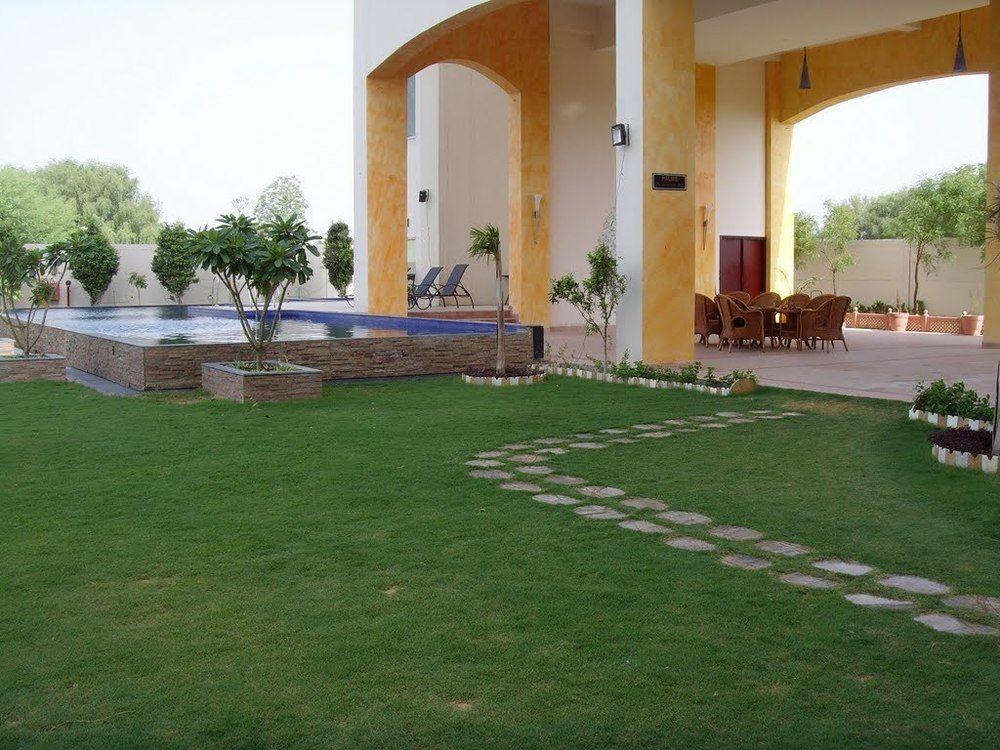 Ramada By Wyndham Jaisinghpura Hotel 4*