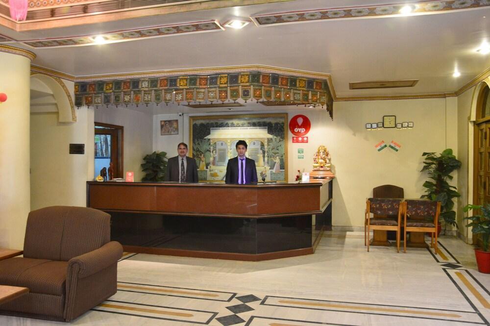 Maharani Plaza 3*