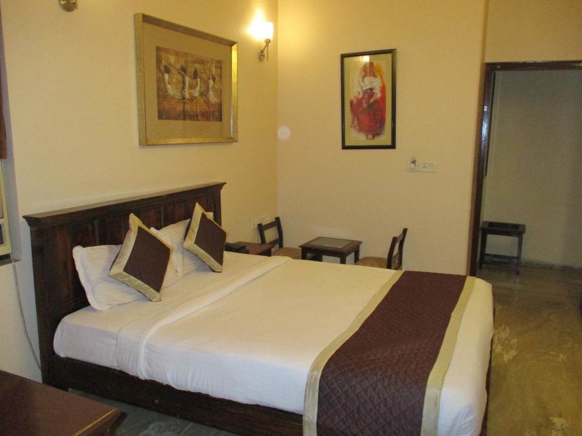Silver Plaza 3*
