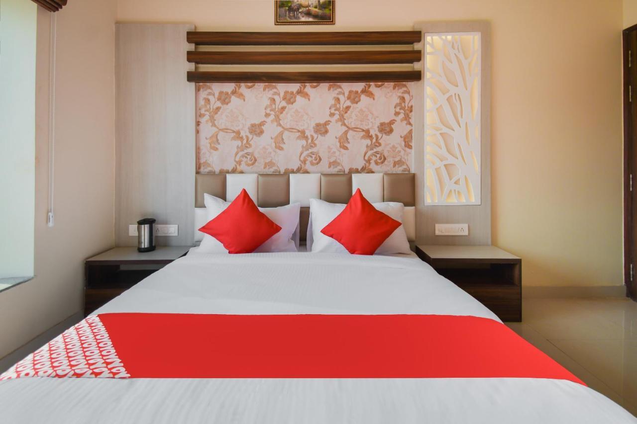 Oyo 69690 Green Wood Hotel