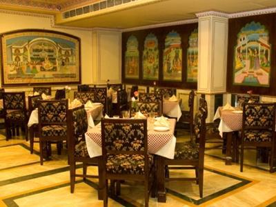 Chandragupt Hotel 4*