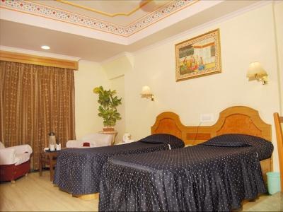 Hotel Chandragupt Jaipur