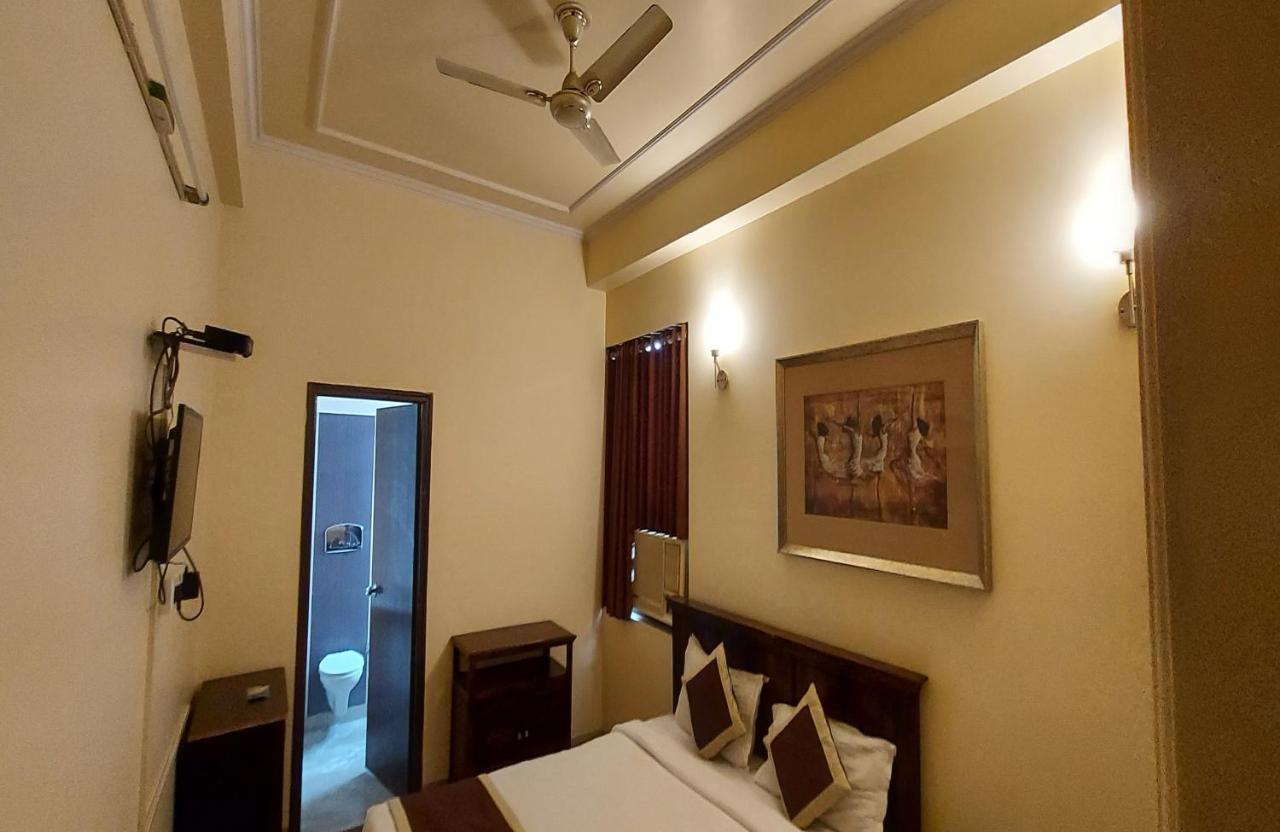 Silver Plaza Hotel