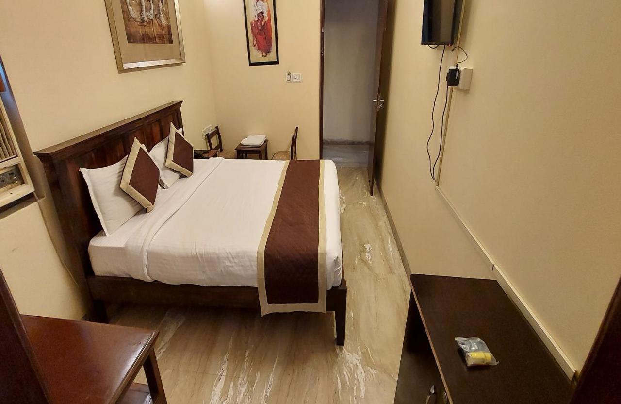 Silver Plaza Hotel 3*