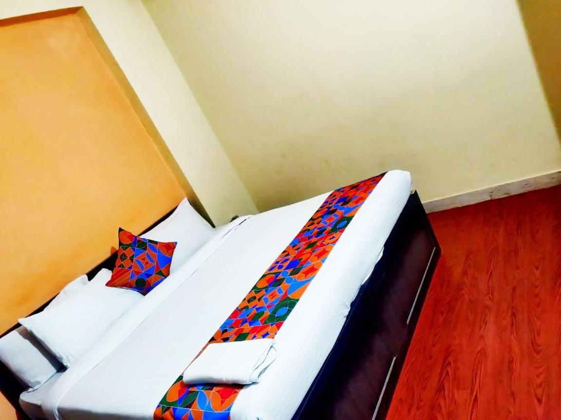 Hotel The Flora Enclave 3*