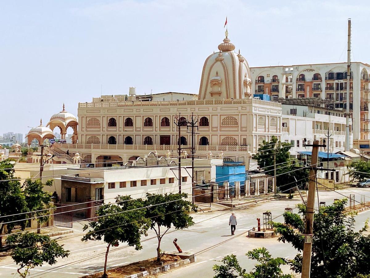 Sohanas Homestays- 2 Bhk Luxury Near International Airport Apartment